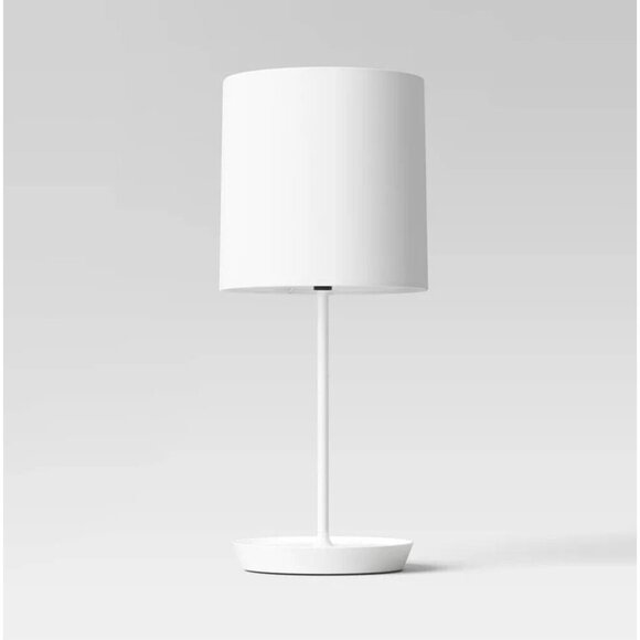 Room Essentials Table Stick White Lamp w/ USB-A Port & 800L LED Bulb Included - Picture 3 of 7